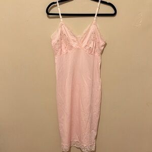 Elegant Pink Lace Chemise